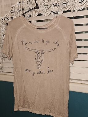 Zenana Outfitters Beige Graphic Tee with Script Print